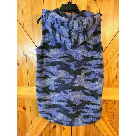 Zenana camo Vest  Hooded Hoodie Soft Fuzzy Faux Sherpa Fleece size Small (4488) - Picture 6 of 8